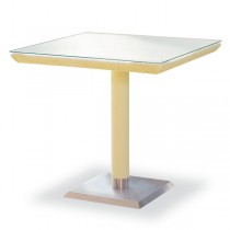 Harrys Table Square 900 1